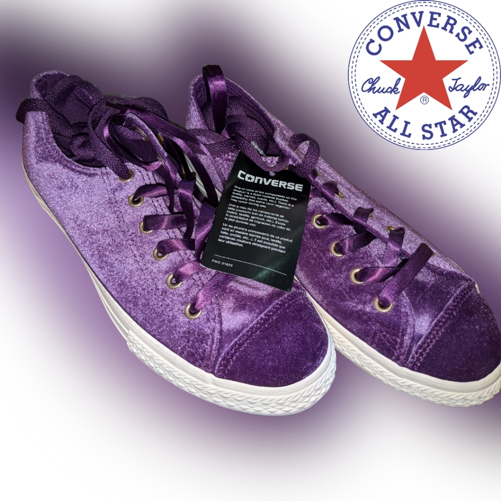 NWT Converse Purple Velvet Chuck Taylor All Stars, Women's 7